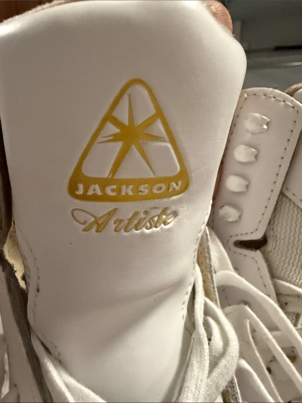 JACKSON White Figure Skates with Yellow and Pink Guards-Like new
